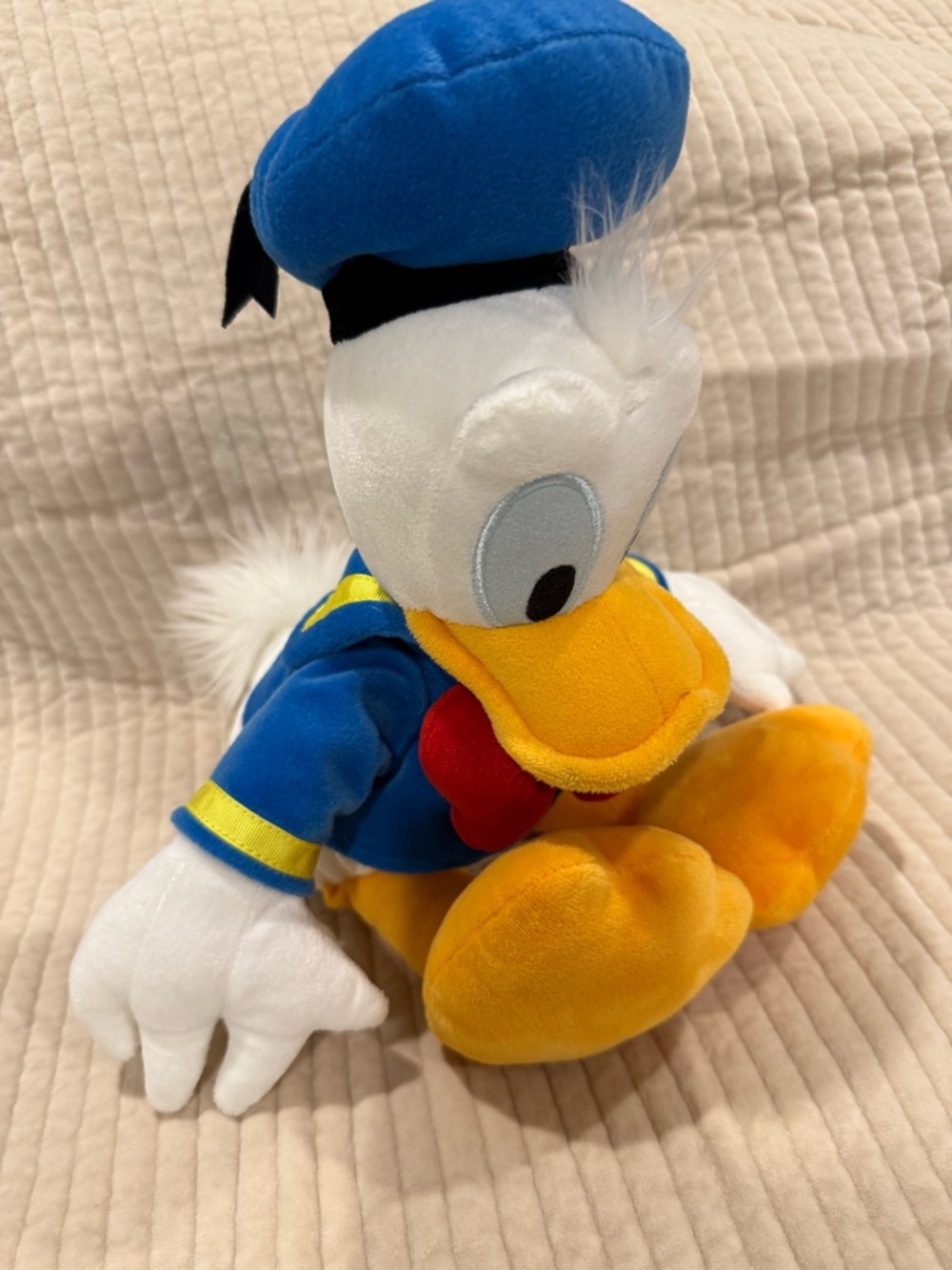 Disney Donald Duck Plush - Blue, Red, Yellow LB002 - Picture 5 of 8